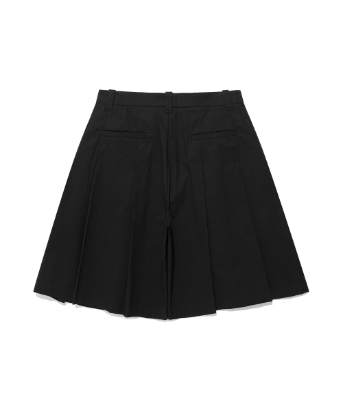 NICE GHOST CLUB（ナイスゴーストクラブ）の「DOUBLE PLEATS SHORTS_BLACK(NG2FMUPA60A)（その他パンツ・レディース・ブラック・S/M/L）」の2枚目の写真
