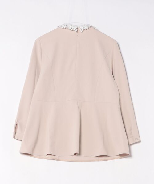 STRAWBERRY-FIELDS（ストロベリーフィールズ）の「ソルフェクロス_レース襟付きペプラムプルオーバー（シャツ/ブラウス・レディース・ブラック/ライトベージュ/ネイビー・2）」の16枚目の写真