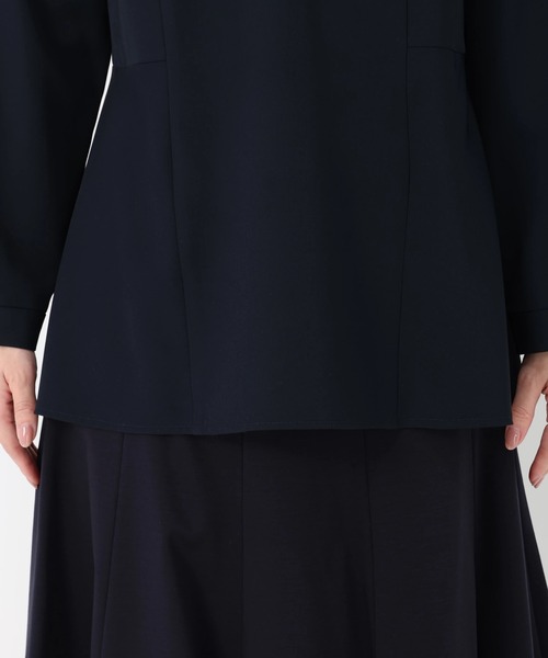 STRAWBERRY-FIELDS（ストロベリーフィールズ）の「ソルフェクロス_レース襟付きペプラムプルオーバー（シャツ/ブラウス・レディース・ブラック/ライトベージュ/ネイビー・2）」の11枚目の写真