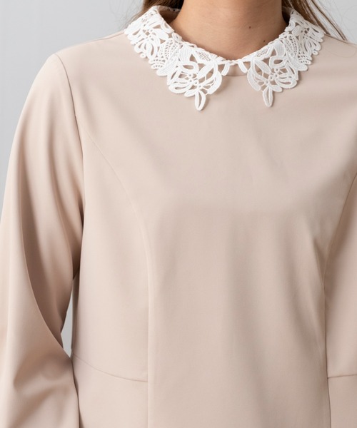 STRAWBERRY-FIELDS（ストロベリーフィールズ）の「ソルフェクロス_レース襟付きペプラムプルオーバー（シャツ/ブラウス・レディース・ブラック/ライトベージュ/ネイビー・2）」の18枚目の写真