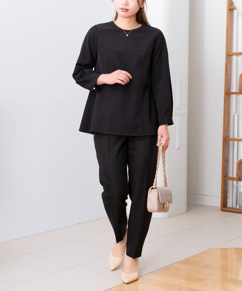 STRAWBERRY-FIELDS（ストロベリーフィールズ）の「ソルフェクロス_レース襟付きペプラムプルオーバー（シャツ/ブラウス・レディース・ブラック/ライトベージュ/ネイビー・2）」の20枚目の写真