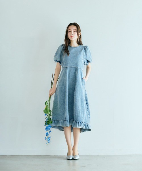 Audie a Muses(オーディアミューズ)の「ライトデニムボリュームスリーブワンピース(ワンピース・レディース・ネイビー・38/42/36)」の10枚目の写真