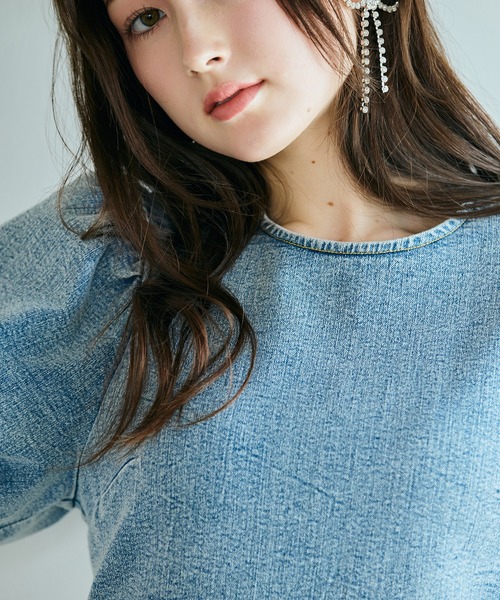 Audie a Muses(オーディアミューズ)の「ライトデニムボリュームスリーブワンピース(ワンピース・レディース・ネイビー・38/42/36)」の16枚目の写真