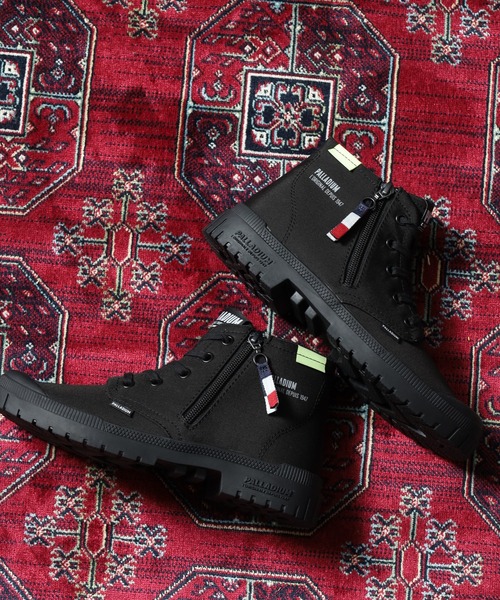 PALLADIUM（パラディウム）の「SP20 HI TECH OUTZIP サイドジップ ハイカット シューズ ユニセックス（スニーカー・メンズ・ホワイト/ベージュ系その他/ブラック・29cm/25.5cm/25cm/24.5cm/24cm/23.5cm/23cm/28cm/27.5cm/27cm/26.5cm/26cm/22.5cm）」の2枚目の写真