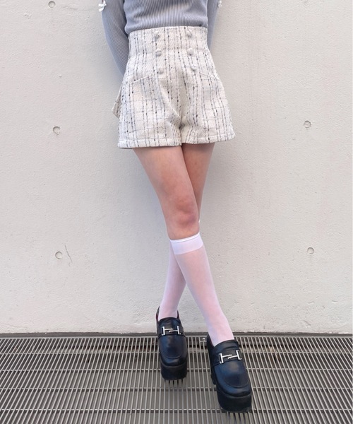 abc une face(アーベーセーアンフェイス)の「バックリボンショートパンツ(その他パンツ・レディース・ホワイト/ブラック・FREE)」の6枚目の写真