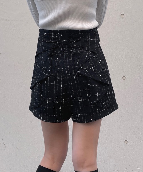 abc une face(アーベーセーアンフェイス)の「バックリボンショートパンツ(その他パンツ・レディース・ホワイト/ブラック・FREE)」の10枚目の写真
