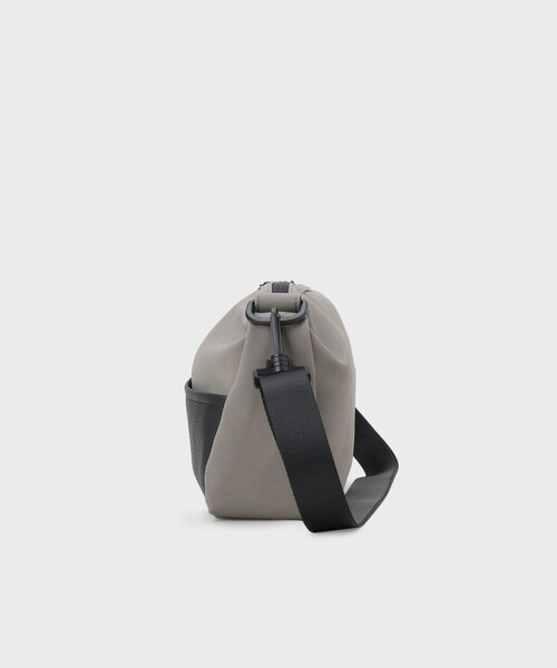 THE SHOP TK (ザ ショップ ティーケー )の「【TO GO SHEEP】コンパクト ショルダーバック(ショルダーバッグ・メンズ・ナチュラル/ブラック・00)」の12枚目の写真