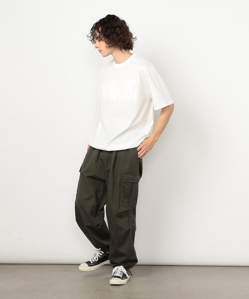 Purple&Yellow（パープルアンドイエロー）の「エンボスロゴ 半袖Tシャツ（Tシャツ/カットソー・メンズ・ホワイト/ブラック/サックスブルー・SMALL/MEDIUM/LARGE）」の4枚目の写真