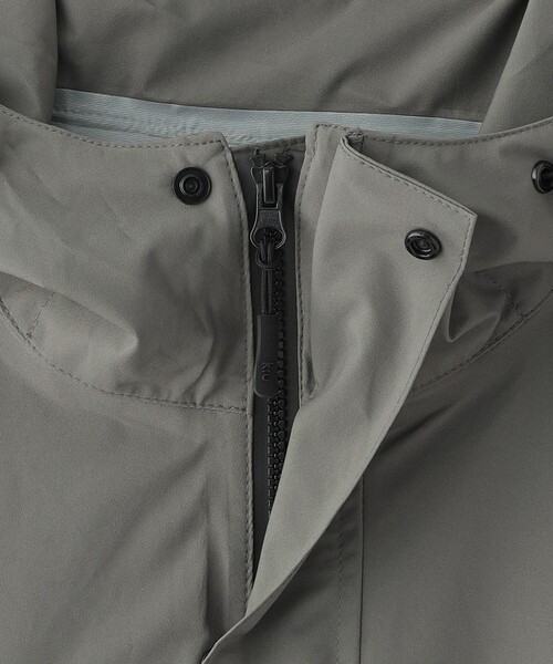 MACKINTOSH PHILOSOPHY（ﾏｯｷﾝﾄｯｼｭ ﾌｨﾛｿﾌｨｰ）の「【MACKINTOSH PHILOSOPHY × KiU】レインブルゾン（ブルゾン・メンズ・ブラック/グレー・40/38）」の5枚目の写真