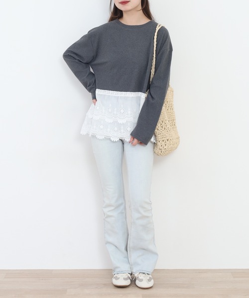 RME.(アールエムイー)の「裾レースプルオーバー 長袖Tシャツ(Tシャツ/カットソー・レディース・グレー/ホワイト・L/M)」の4枚目の写真