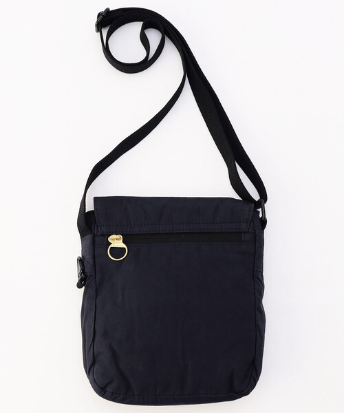 FREAK'S STORE（フリークスストア）の「Barbour/バブアー barbour transport crossbody bag/トランスポート クロス ボディバッグ（ボディバッグ/ウエストポーチ・レディース・オリーブ/ネイビー・ONE SIZE）」の4枚目の写真