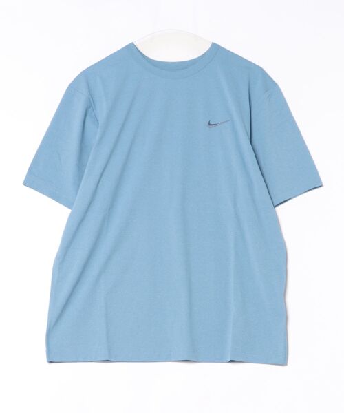 NIKE(ナイキ)の「《NIKEアパレル》AS M NK DF HYVERSE GFX SS(Tシャツ/カットソー・メンズ・ブラック/グリーン系その他/ブルー系その他・M/L/XL/S)」の3枚目の写真