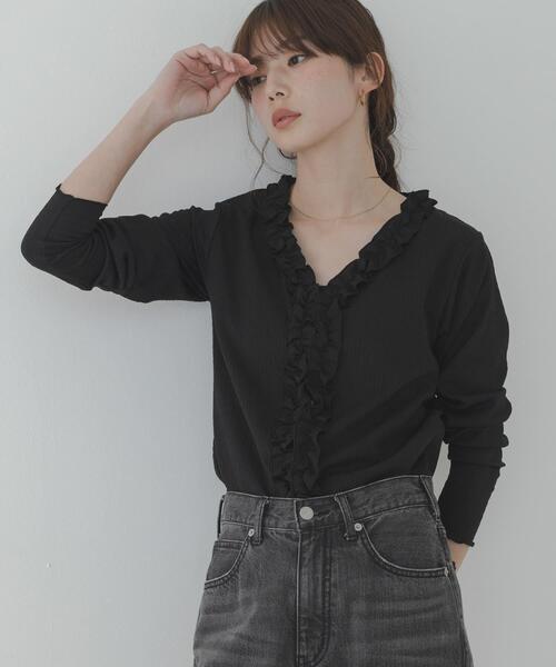 URBAN RESEARCH Sonny Label（アーバンリサーチサニーレーベル）の「『WEB限定』ワッフルフリルVネックカーディガン（カーディガン/ボレロ・レディース・オフホワイト/ブラック・FREE）」の9枚目の写真