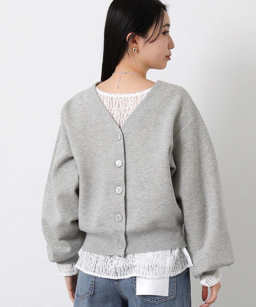 Gready Brilliant(グレディブリリアン)の「ダブルフェイスパフスリーブVネックカーデ(ニット/セーター・レディース・ネイビー/トップグレー・FREE)」の10枚目の写真