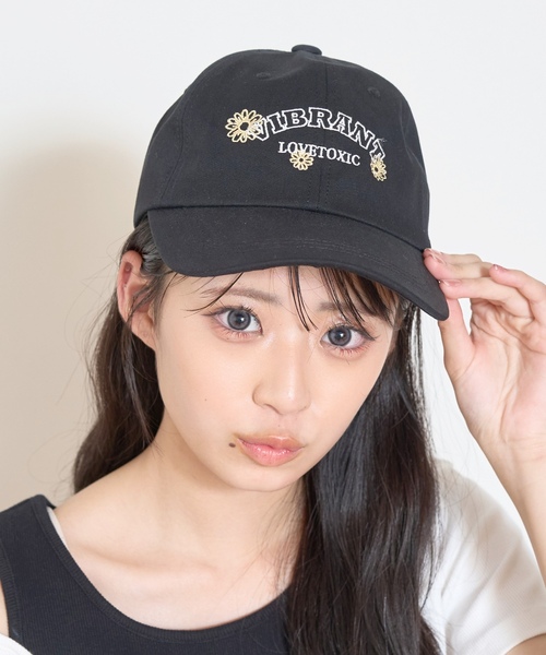 LOVETOXIC（ラブトキシック）の「フラワー刺しゅうキャップ（キャップ・キッズ・ベージュ/ピンク/ブラック・F）」の9枚目の写真