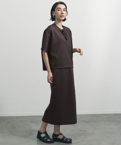 UNFILO(アンフィーロ)の「BEAUTY FORM JERSEY light Iラインスカート(スカート・レディース・グレー系/ブラック系/ベージュ系・SMALL/MEDIUM/MT/LARGE/LT/X-SMALL)」の15枚目の写真