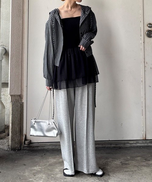 ISOOK（アイスー）の「【ISOOK / アイスー】フード付きチェックシャツ / フード付きシャツ クロップド丈 ショート丈 カーディガン 羽織り 春服 ホワイト ブラック ZOZOTOWN限定（シャツ/ブラウス・レディース・ブラック/ホワイト・FREE）」の17枚目の写真