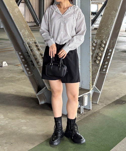 ISOOK（アイスー）の「【ISOOK / アイスー】フード付きチェックシャツ / フード付きシャツ クロップド丈 ショート丈 カーディガン 羽織り 春服 ホワイト ブラック ZOZOTOWN限定（シャツ/ブラウス・レディース・ブラック/ホワイト・FREE）」の14枚目の写真