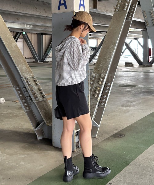 ISOOK（アイスー）の「【ISOOK / アイスー】フード付きチェックシャツ / フード付きシャツ クロップド丈 ショート丈 カーディガン 羽織り 春服 ホワイト ブラック ZOZOTOWN限定（シャツ/ブラウス・レディース・ブラック/ホワイト・FREE）」の15枚目の写真