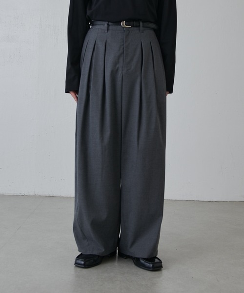 Lui's（ルイス）の「インバーテッドプリーツワイドパンツ（その他パンツ・メンズ・グレー/ブラック・S/M）」の2枚目の写真