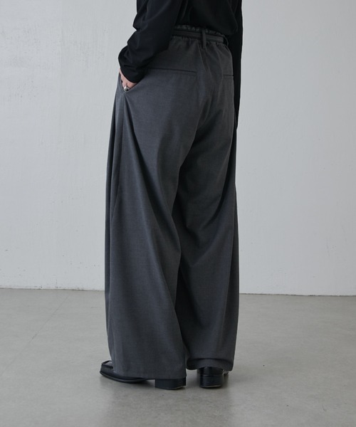 Lui's（ルイス）の「インバーテッドプリーツワイドパンツ（その他パンツ・メンズ・グレー/ブラック・S/M）」の14枚目の写真
