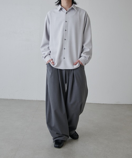 Lui's(ルイス)の「インバーテッドプリーツワイドパンツ(その他パンツ・メンズ・グレー/ブラック・S/M)」の18枚目の写真