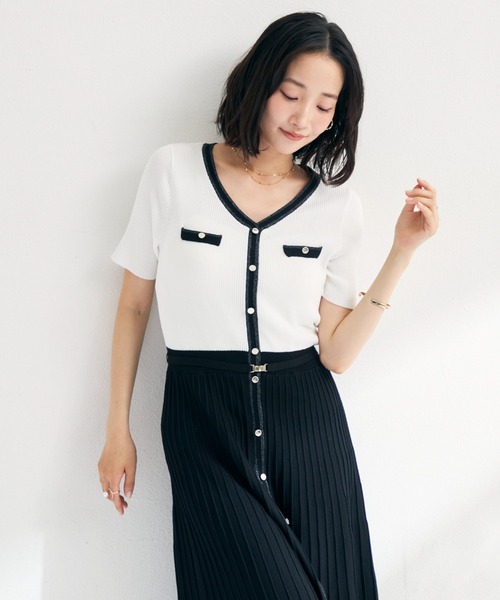 MISCH MASCH(ミッシュマッシュ)の「2026春夏新作 ラメ配色AラインVネックニットワンピース(ワンピース・レディース・ホワイト×ブラック/ブラック/ブルー・フリ-)」の16枚目の写真