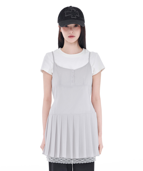 ALKI ALKA(アルキアルカ)の「Pleated Chiffon Mini Dress (Light Gray)(ワンピース・レディース・ホワイト・MEDIUM/SMALL/FREE)」の2枚目の写真