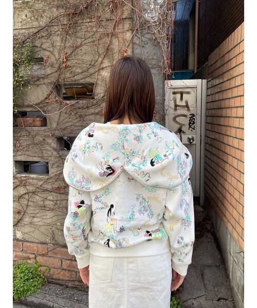 Ashley Williams】 BUTTERFLY HOODIE（パーカー）｜ASHLEY WILLIAMS
