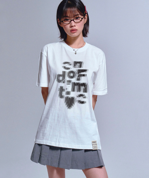GRAVER（グレーバー）の「[ユニセックス]E.O.R GALSS 半袖Tシャツ_2カラー（Tシャツ/カットソー・レディース・ホワイト/ブラック・SMALL/MEDIUM/LARGE/X-LARGE）」の5枚目の写真
