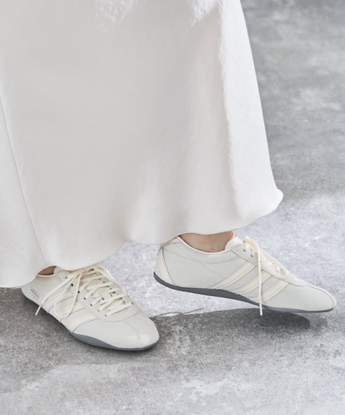 IENA(イエナ)の「adidas originals/アディダス オリジナルス for EDIFICE/IENA 別注 TOKYO W(スニーカー・レディース・ホワイト・23cm/23.5cm/24cm/24.5cm/25cm)」の6枚目の写真
