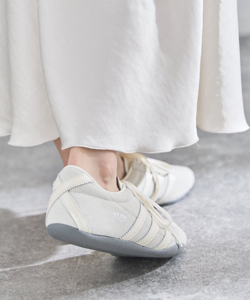 IENA(イエナ)の「adidas originals/アディダス オリジナルス for EDIFICE/IENA 別注 TOKYO W(スニーカー・レディース・ホワイト・23cm/23.5cm/24cm/24.5cm/25cm)」の7枚目の写真