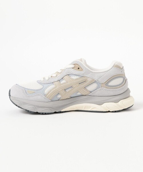 ASICS(アシックス)の「【WEB限定】ASICS / GEL-NYC 2.0(スニーカー・レディース・オフホワイト・23.0cm/23.5cm/24.0cm/24.5cm/25.0cm)」の5枚目の写真