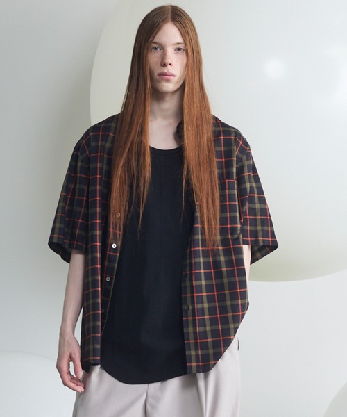 MAISON SPECIAL(メゾンスペシャル)の「《UNISEX》【Italian Dead Stock Fabric】Prime-Over Regular Collar Short Sleeve Shirt/【イタリアンデッドストックファブリック】プライムオーバーレギュラーカラーショートスリーブシャツ【MAISON SPECIAL/メゾンスペシャル】(シャツ/ブラウス・メンズ・ピンク/パープル/オレンジ/その他1/その他2/ブラック/グレー/チャコールグレー/ブルー・0/1/2)」の1枚目の写真