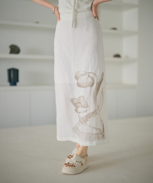LAULEN（ローレン）の「nuance floral linen blend skirt /ニュアンスフラワーリネンブレンドロングスカート（スカート・レディース・ホワイト/ベージュ・M/S）」の5枚目の写真