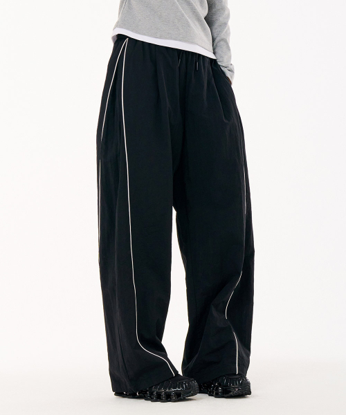 CHASECULT(チェイスカルト)の「レディース カーブドワイドパンツ-FBRG2292C03(スウェットパンツ・レディース・ブラック・67/70/76)」の4枚目の写真