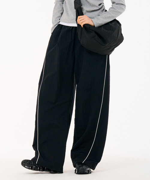CHASECULT(チェイスカルト)の「レディース カーブドワイドパンツ-FBRG2292C03(スウェットパンツ・レディース・ブラック・67/70/76)」の5枚目の写真