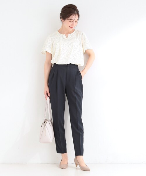 SHOO・LA・RUE(シューラルー)の「【ひんやり/UV/セットアップ可】洗濯後しわになりにくい スキッパーブラウス(シャツ/ブラウス・レディース・オフホワイト/ネイビー系5/ホワイト系8・01/02/03/04)」の19枚目の写真