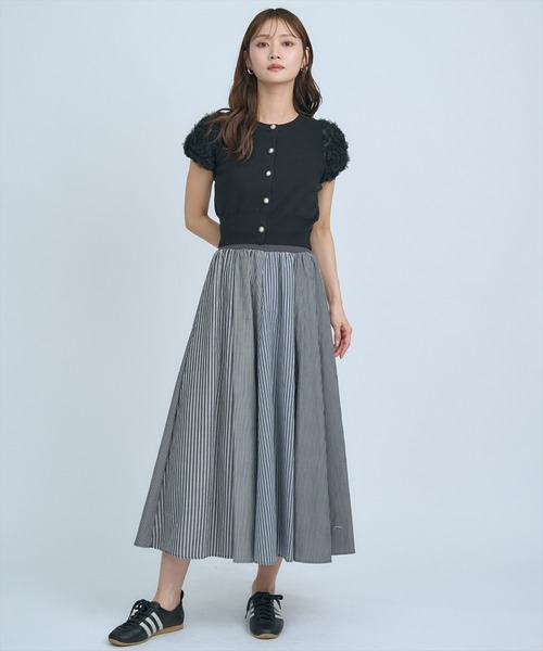 AND COUTURE(アンドクチュール)の「サッカーストライプ柄組み合わせロングスカート(スカート・レディース・ネイビー/ブラック・FREE)」の2枚目の写真