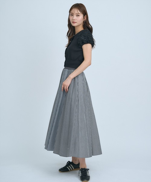 AND COUTURE(アンドクチュール)の「サッカーストライプ柄組み合わせロングスカート(スカート・レディース・ネイビー/ブラック・FREE)」の11枚目の写真