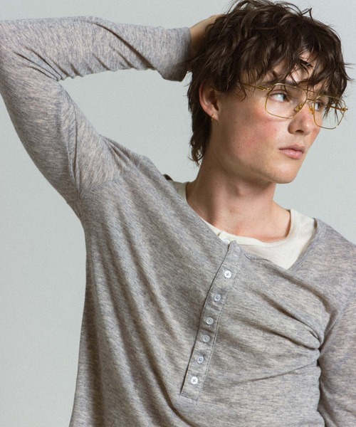 Elanque(エランク)の「ensemble henley L/S / アンサンブルヘンリーネックロンT(Tシャツ/カットソー・メンズ・ネイビー/グレー・MEDIUM/LARGE)」の5枚目の写真