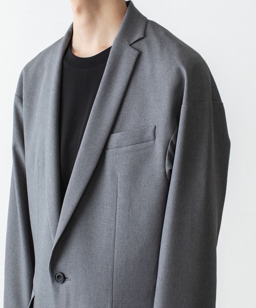 ato(アトウ)の「2 BUTTON NEW RECYCLE POLYESTER JACKET(テーラードジャケット・メンズ・ベージュ/ブラック/トップグレー・44/48/46)」の21枚目の写真