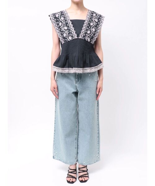 MERCURYDUO(マーキュリーデュオ)の「コットンカットワーク刺繍ペプラムブラウス(シャツ/ブラウス・レディース・ネイビー/オフホワイト・FREE)」の17枚目の写真