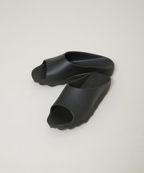 PPACO(パコ)の「PPACO/LUX-2(AIR STUDDED SOLE(R))(サンダル・メンズ・ブラック・8/9/7)」の1枚目の写真
