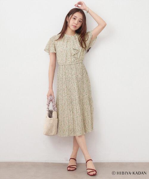 index（インデックス）の「◆【日比谷花壇コラボ】ラッフルタイプリーツワンピース【防シワ/洗濯機OK】（ワンピース・レディース・ベージュ系その他4/ブルー系5/ネイビー系・38/36/40/42）」の8枚目の写真
