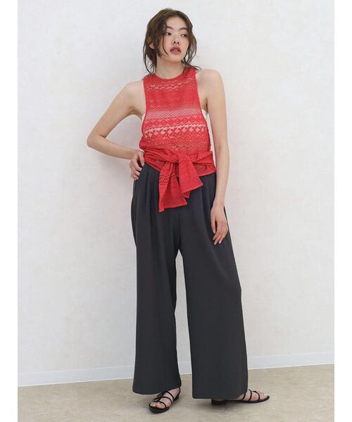 FIKA.(フィーカ)の「2 tucked wide pants(スラックス・レディース・チャコール/ブラック/グレー・MEDIUM/SMALL)」の16枚目の写真