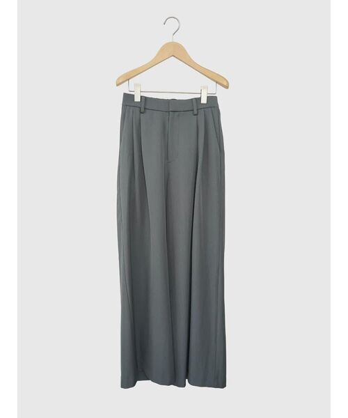 FIKA.(フィーカ)の「2 tucked wide pants(スラックス・レディース・チャコール/ブラック/グレー・MEDIUM/SMALL)」の22枚目の写真