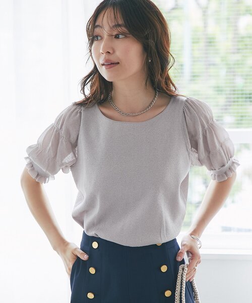 La boutique BonBon(ラブティックボンボン)の「【二の腕カバーのお上品見え】シャーリング5分袖ラメニット(ニット/セーター・レディース・シルバー/バイオレット・FREE)」の2枚目の写真