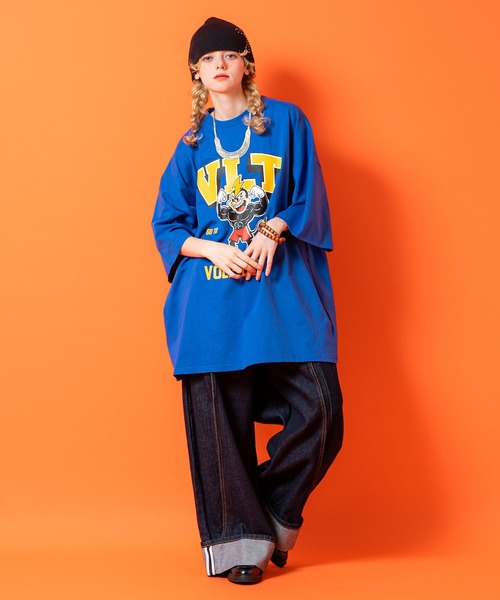 a.p.o.v.(エーピーオービー)の「a.p.o.v. マッスルキャラプリントスーパーオーバーサイズコットンTシャツ(Tシャツ/カットソー・メンズ・ブラック/ブルー/ホワイト・ONESIZE)」の9枚目の写真