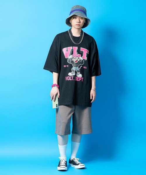 a.p.o.v.(エーピーオービー)の「a.p.o.v. マッスルキャラプリントスーパーオーバーサイズコットンTシャツ(Tシャツ/カットソー・メンズ・ブラック/ブルー/ホワイト・ONESIZE)」の6枚目の写真